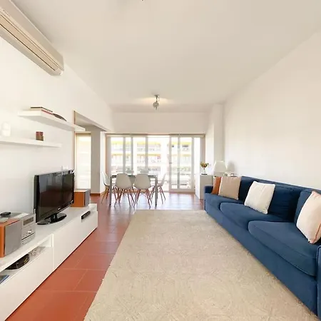 Marina View 2 Bedrooms And Terrace Apartment *